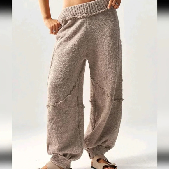 Loose Baggy Sweater Pants With Cinched Ankles For Women - Picture 1 of 6